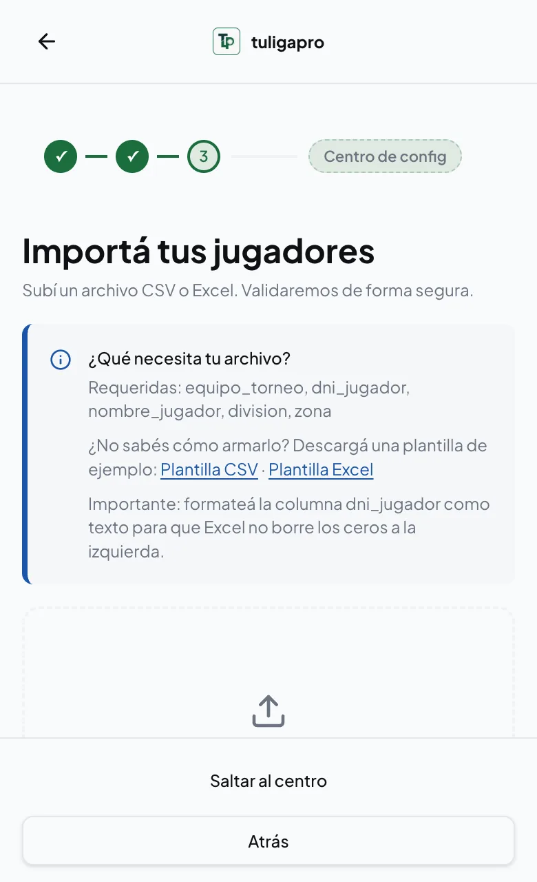 Asistente importando el padrón: columnas requeridas, plantillas para descargar y zona para soltar el archivo.